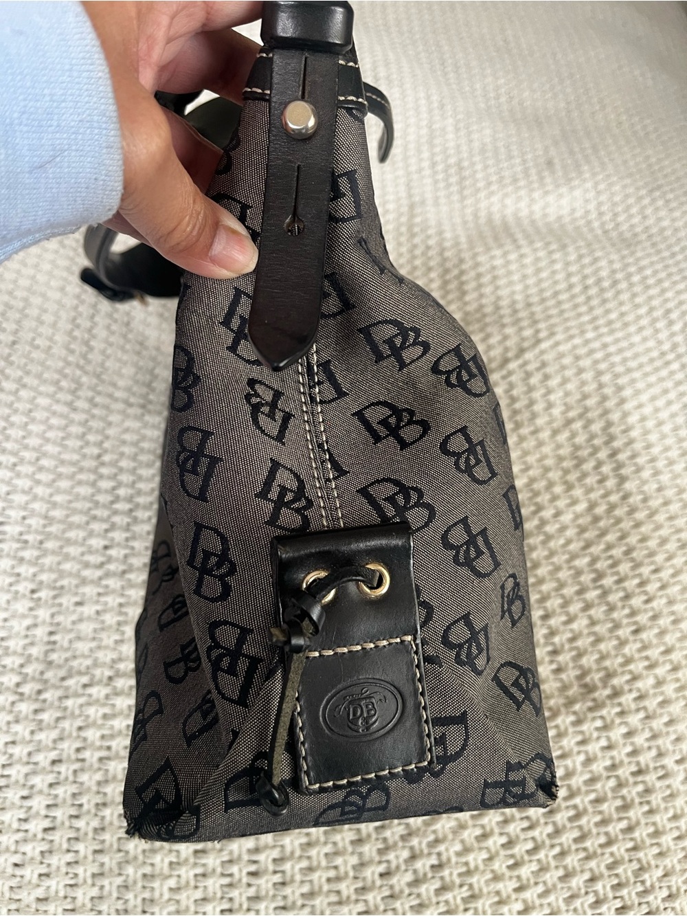 Dooney & Bourke Canvas Gray Logo Jacquard Shoulder Hobo Bag Black Leather Trim - Picture 4 of 16